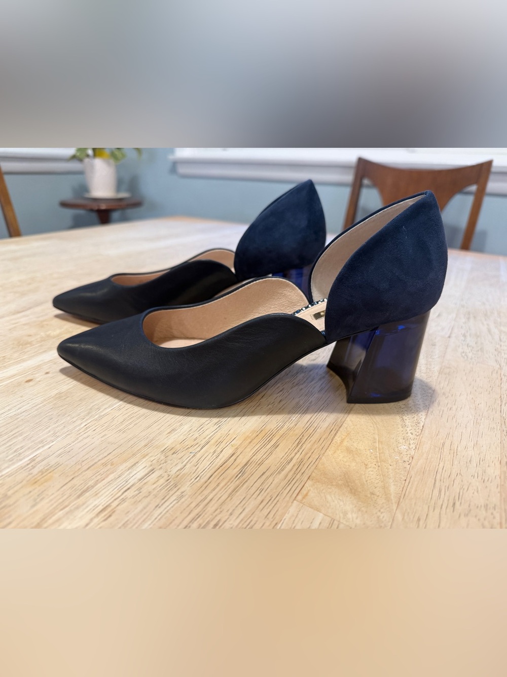 Louise et Cie Johana Size 8 Blue Leather Suede Pointed Toe & chunky acrylic heel